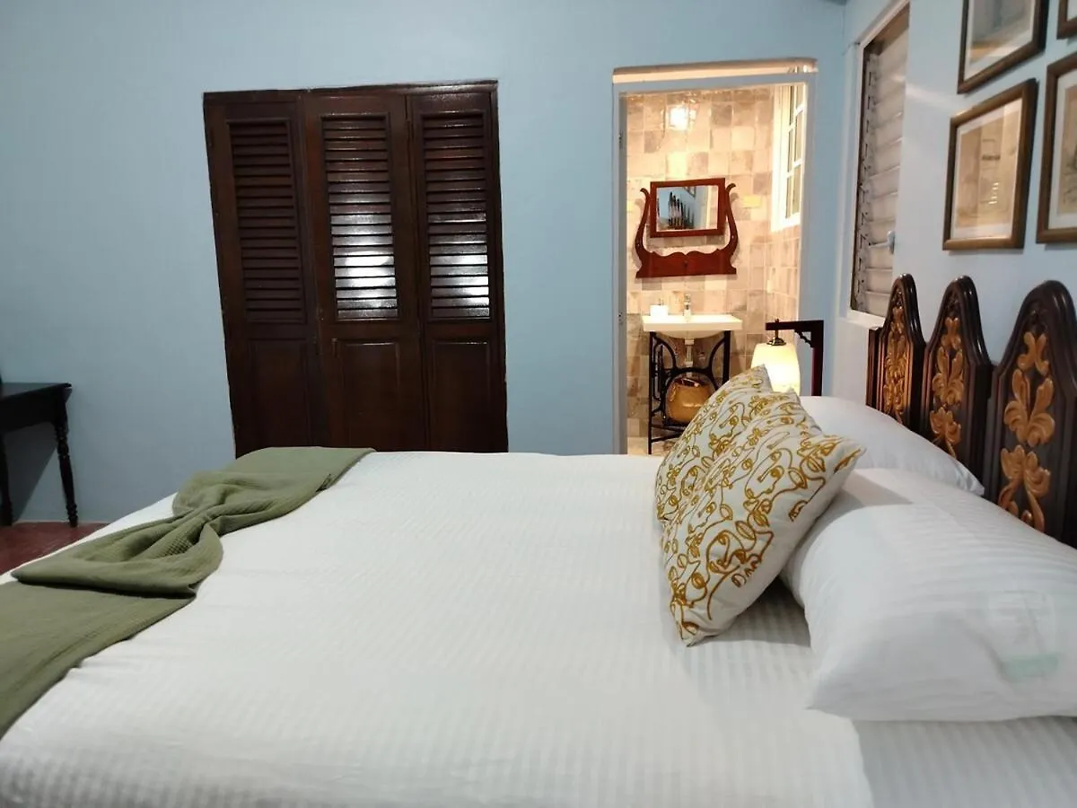 Colonial City 3 Bedroom 3 Bath Apartment, Huge Balcony And Great View Santo Domingo